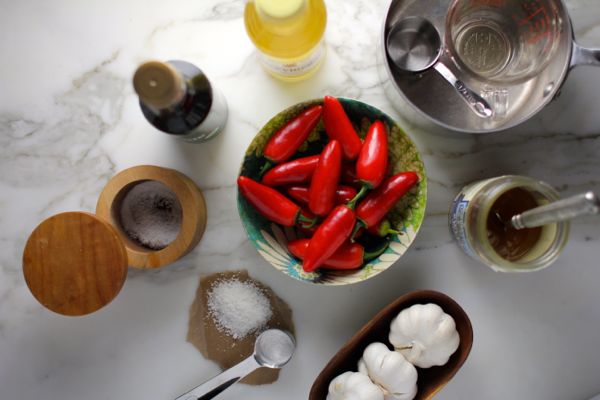 sriracha ingredients